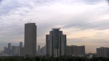 Weather camera view of St Thomas High School.