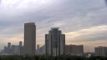 Weather camera view of St Thomas High School.