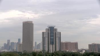 Weather camera view of St Thomas High School.