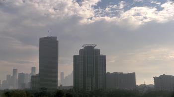 Weather camera view of St Thomas High School.