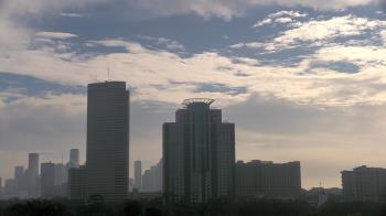 Weather camera view of St Thomas High School.