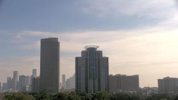 Weather camera view of St Thomas High School.