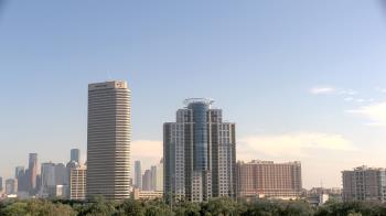 Weather camera view of St Thomas High School.