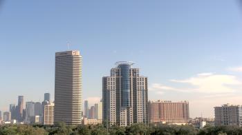 Weather camera view of St Thomas High School.