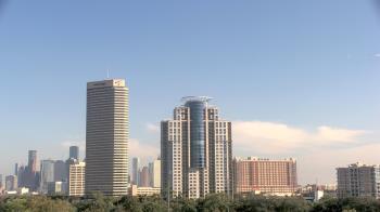 Weather camera view of St Thomas High School.