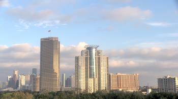 Weather camera view of St Thomas High School.