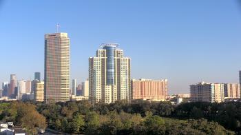 Weather camera view of St Thomas High School.