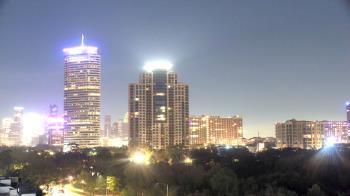 Weather camera view of St Thomas High School.