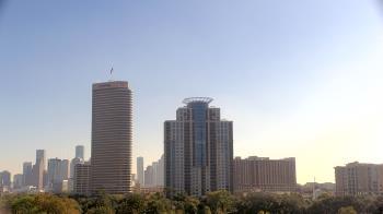 Weather camera view of St Thomas High School.