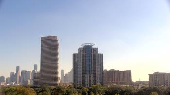 Weather camera view of St Thomas High School.