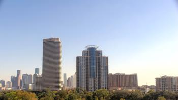 Weather camera view of St Thomas High School.