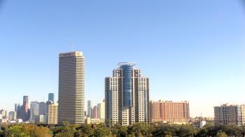 Weather camera view of St Thomas High School.