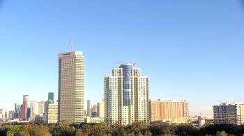 Weather camera view of St Thomas High School.