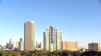 Weather camera view of St Thomas High School.