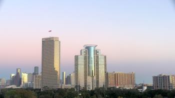 Weather camera view of St Thomas High School.