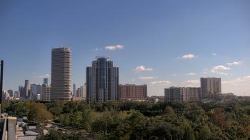 Weather camera view of St Thomas High School.