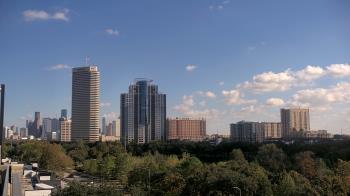 Weather camera view of St Thomas High School.