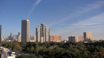 Weather camera view of St Thomas High School.