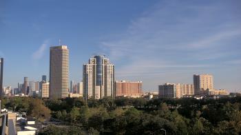 Weather camera view of St Thomas High School.