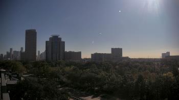 Weather camera view of St Thomas High School.