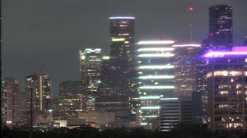 Weather camera view of St Thomas High School.