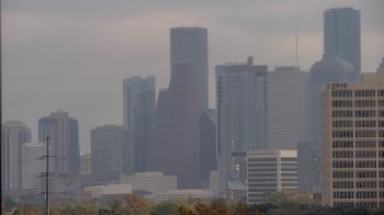 Weather camera view of St Thomas High School.