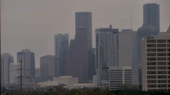 Weather camera view of St Thomas High School.