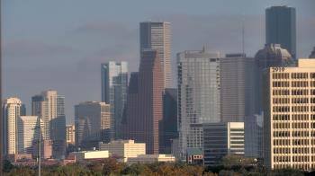 Weather camera view of St Thomas High School.