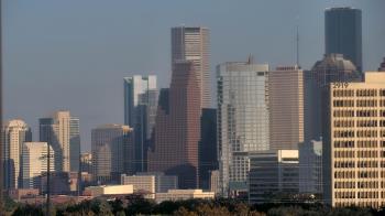 Weather camera view of St Thomas High School.