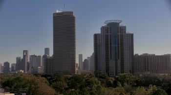Weather camera view of St Thomas High School.