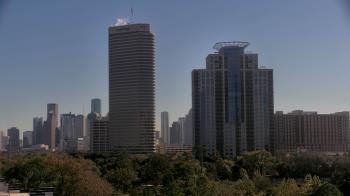 Weather camera view of St Thomas High School.