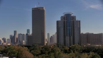 Weather camera view of St Thomas High School.