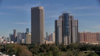 Weather camera view of St Thomas High School.