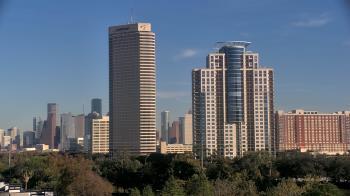 Weather camera view of St Thomas High School.