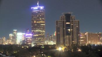 Weather camera view of St Thomas High School.