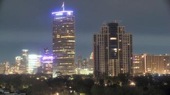 Weather camera view of St Thomas High School.