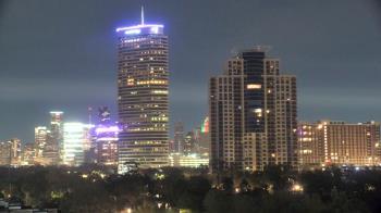 Weather camera view of St Thomas High School.