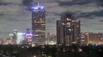 Weather camera view of St Thomas High School.