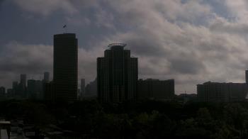 Weather camera view of St Thomas High School.