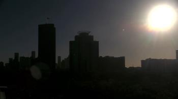 Weather camera view of St Thomas High School.