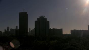 Weather camera view of St Thomas High School.