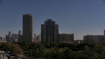 Weather camera view of St Thomas High School.