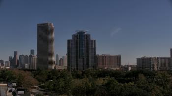 Weather camera view of St Thomas High School.