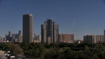 Weather camera view of St Thomas High School.