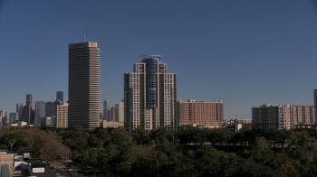 Weather camera view of St Thomas High School.