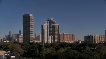 Weather camera view of St Thomas High School.