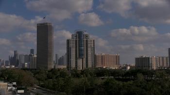 Weather camera view of St Thomas High School.