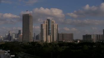 Weather camera view of St Thomas High School.