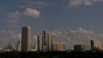 Weather camera view of St Thomas High School.