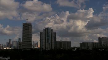 Weather camera view of St Thomas High School.
